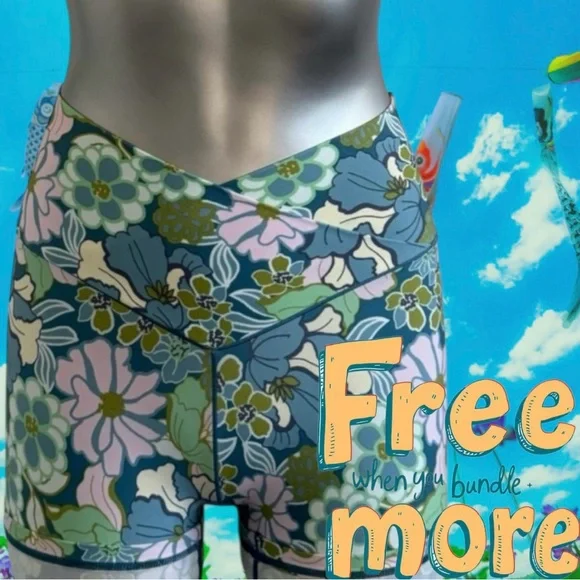 Free ✅Offline Hi Rise Floral Shorts - Picture 1 of 16